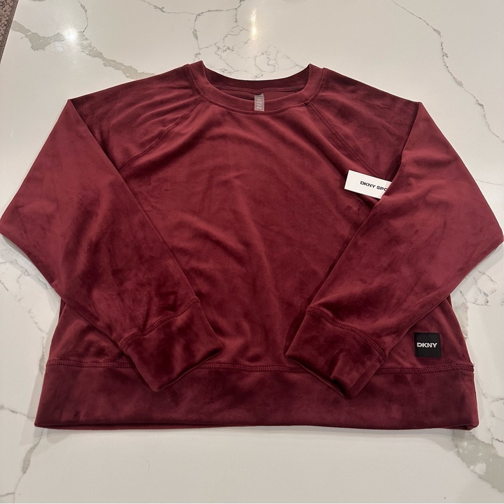DKNY Maroon Velour Crew Neck Top Womens M Long Sleeve Sweater Velvet Red NEW
